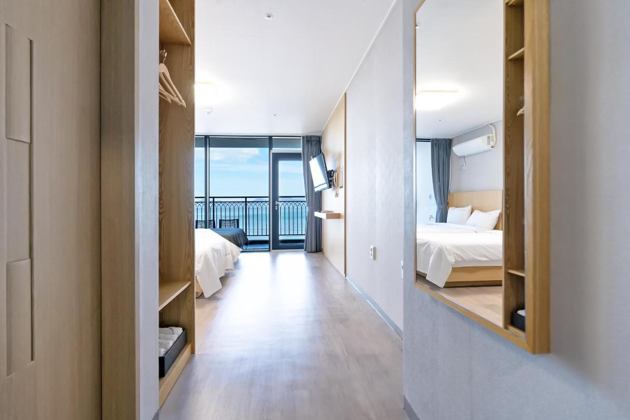 Gold Beach Resort Yeosu Exterior foto