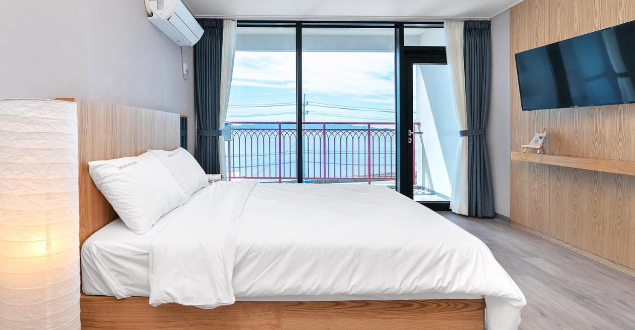 Gold Beach Resort Yeosu Exterior foto