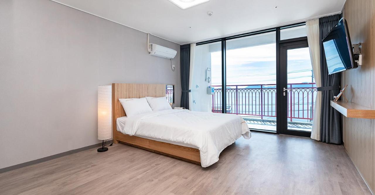 Gold Beach Resort Yeosu Exterior foto