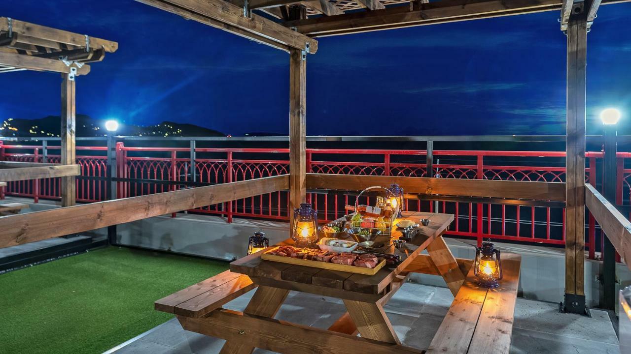 Gold Beach Resort Yeosu Exterior foto